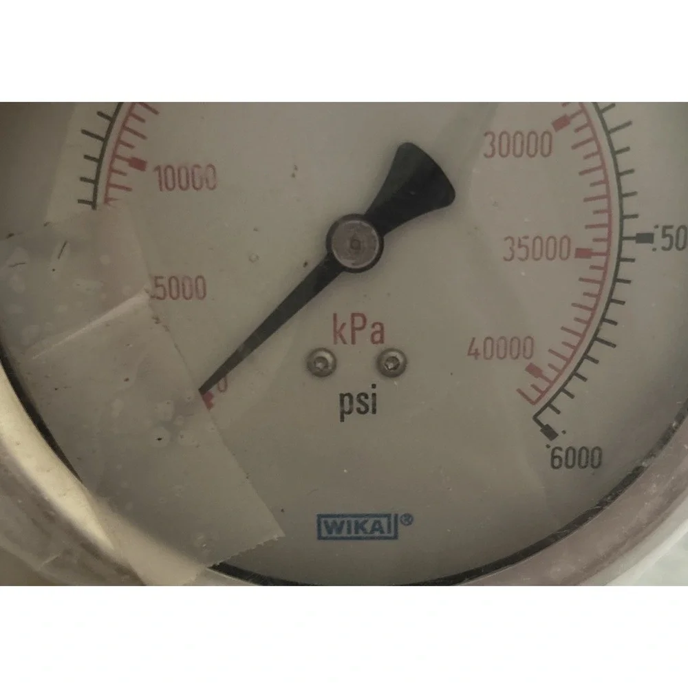 WIKA 0-6000psi Pressure Gauge Bottom Mount 1/2